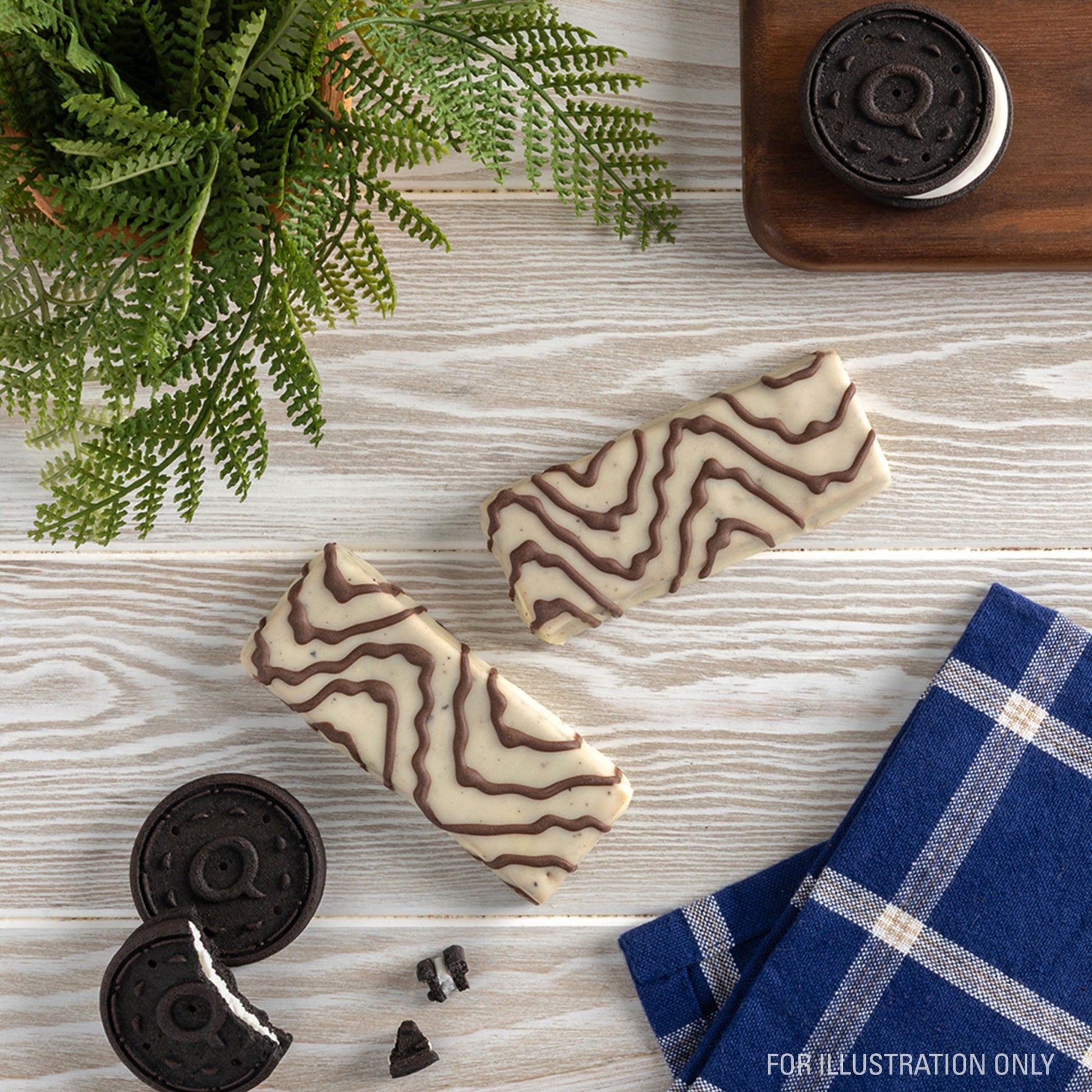 dipped-cookies-and-cream-protein-bars-y6 15807_QN_USA_ProteinBar_CAC_InterimAssetUpdate_Digital-Dipped-ProductCarouselSet_Tabletop2.jpg